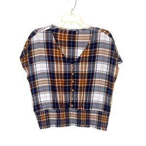 Maurice’s Plaid Short Sleeved Top Smocked Waist Size M